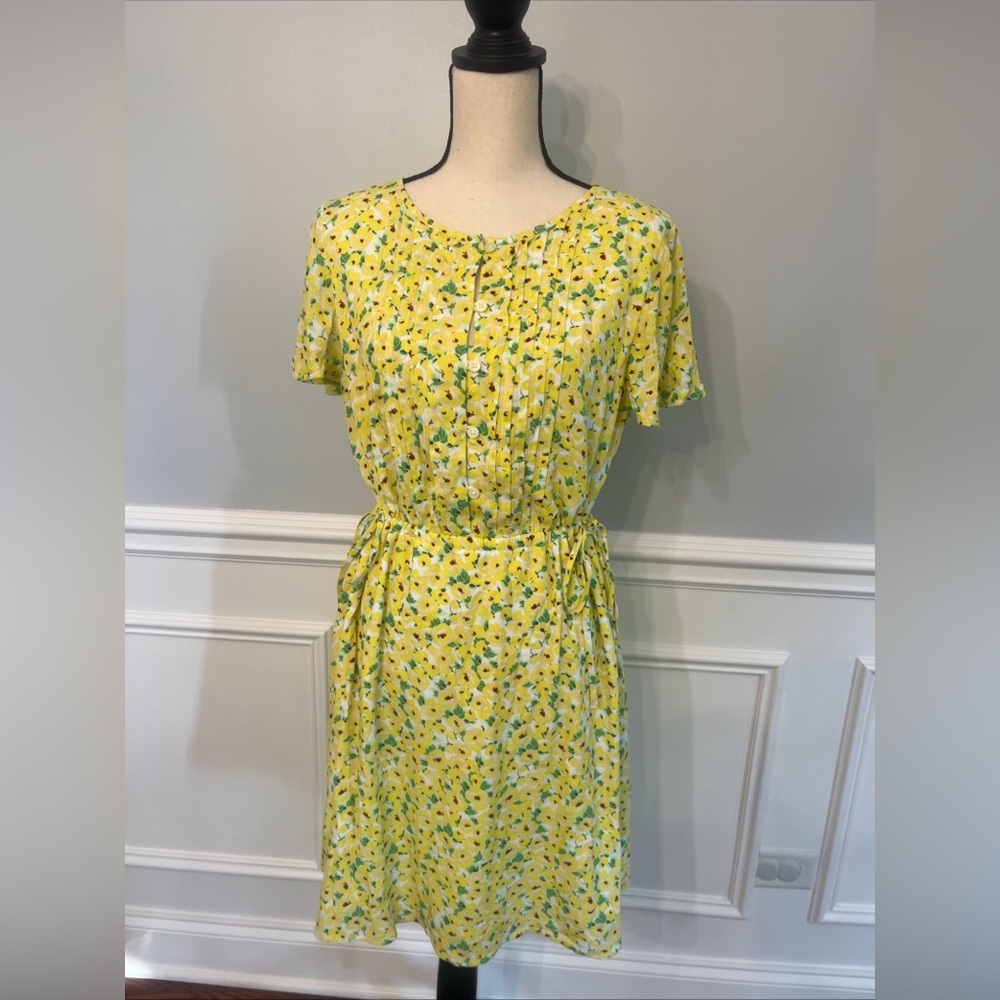 LOFT Yellow Floral To The Knee Dress Cottagecore Pleats Lined Casual Everyday
